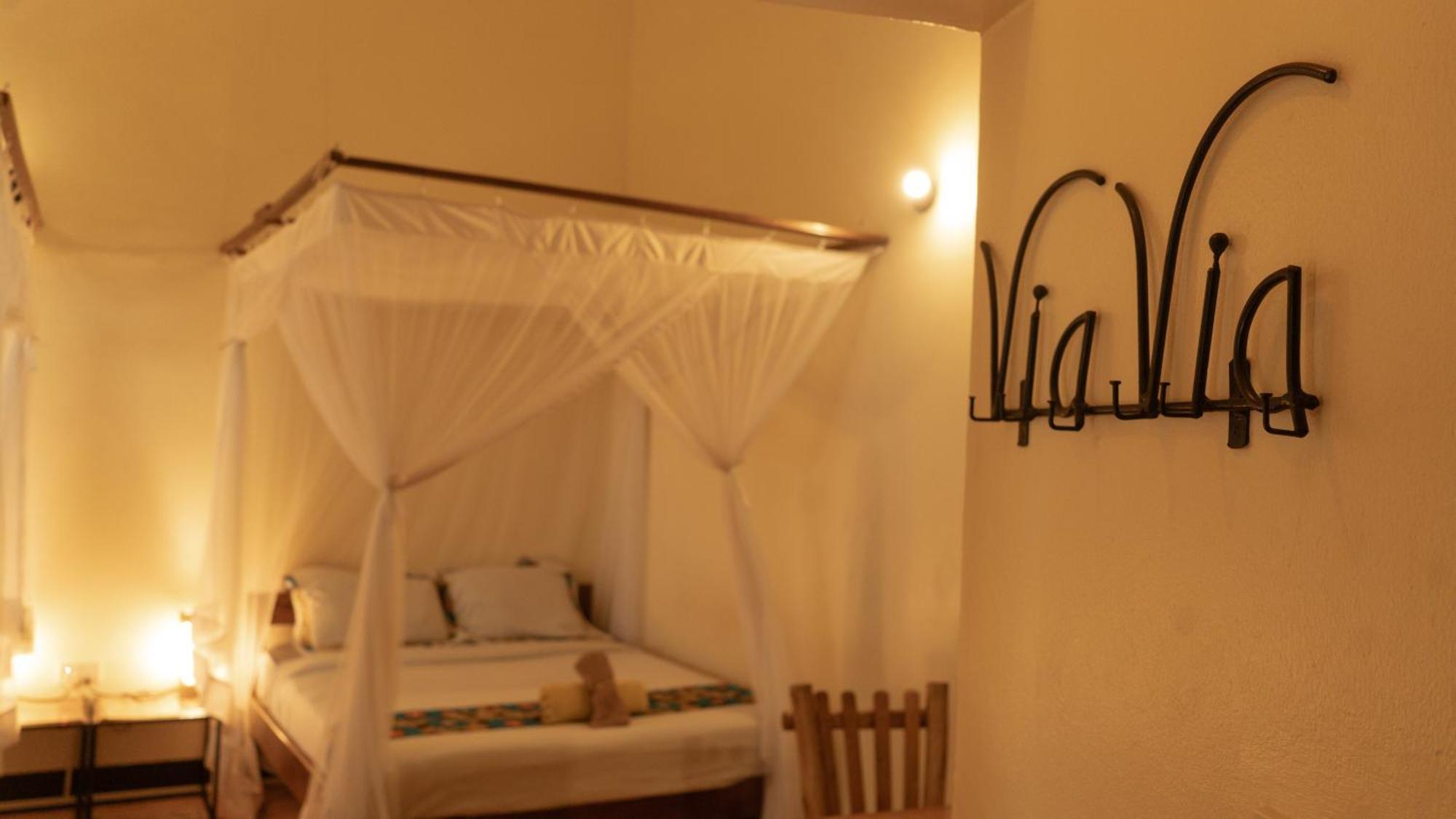 Viavia Entebbe Hotell Exteriör bild