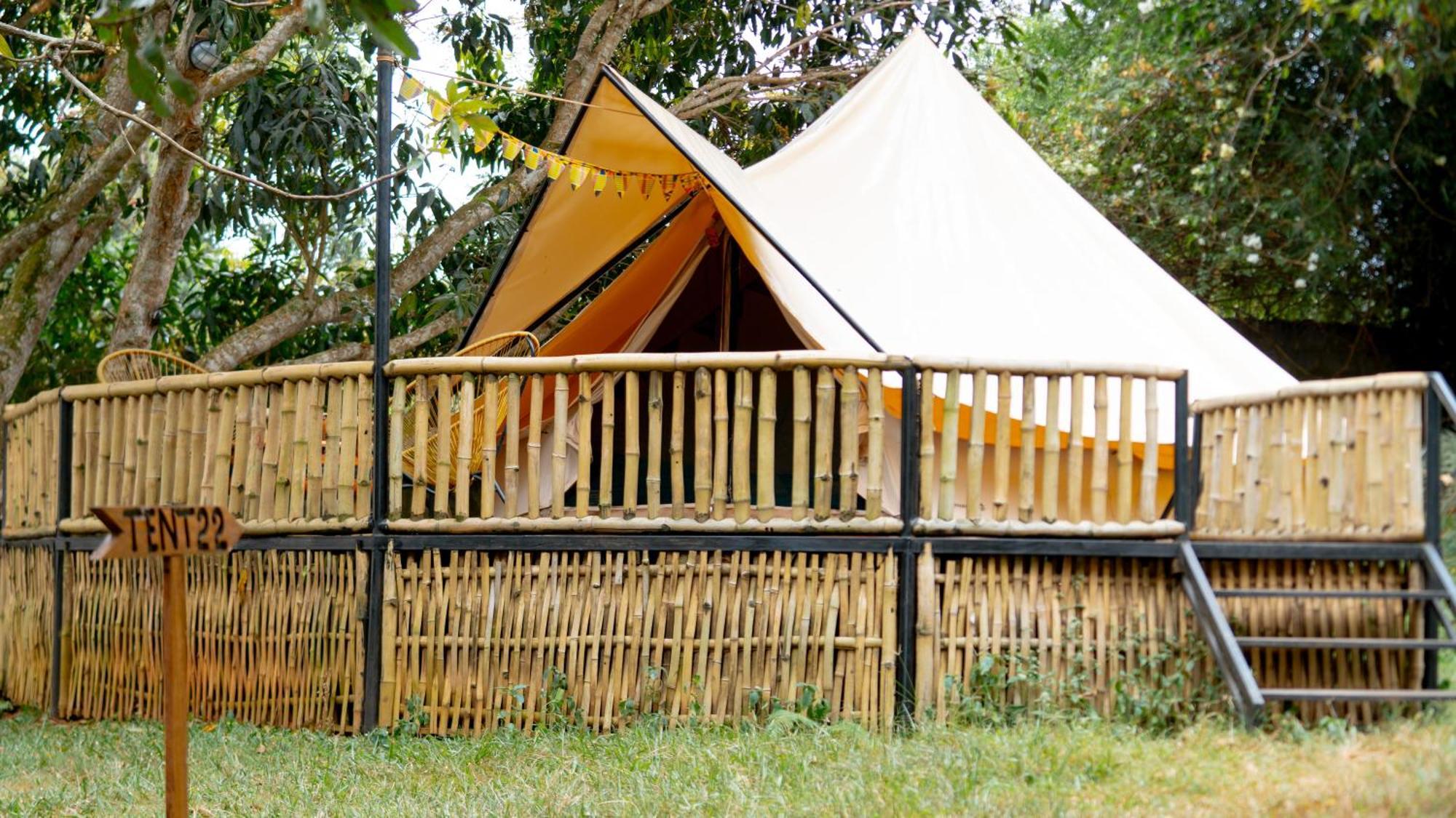 Viavia Entebbe Hotell Exteriör bild