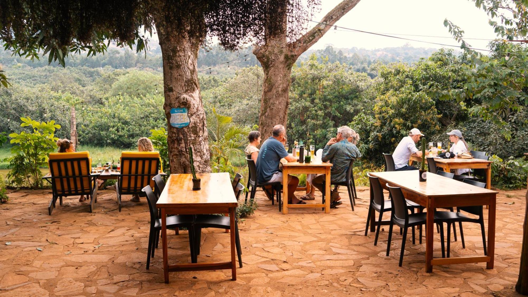 Viavia Entebbe Hotell Exteriör bild